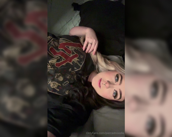 PiercedNoodle aka Piercednoodle OnlyFans - I wanna play with myself while u jerk off and watch