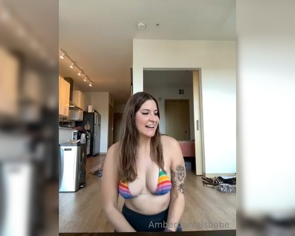 Amber Daniels aka Amberdanielsbabe OnlyFans - Just a silly little day in the life vid + titties