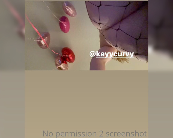 KayyCurvy aka Kayycurvy OnlyFans - Can I sit on you 1