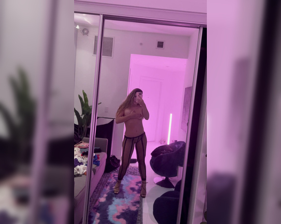 Nass and Typo aka Nastya_nass_vip OnlyFans - Have a Good Friday night