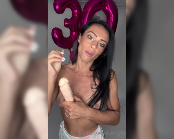 Its Katy Fit aka Itskatyfit OnlyFans - JOI BIRTHDAY SPECIAL Treat me and I’ll treat you This is my ONLY JOI I actually had so much fun