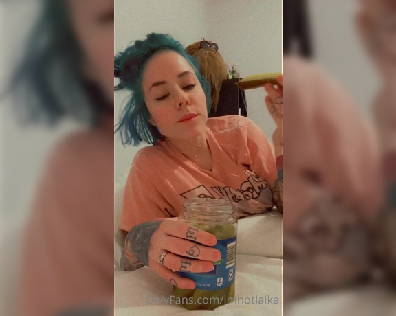 Laiika aka Ihatelaiika OnlyFans - I cried off all my makeup so i thought i would post a wholesome pickle eating video for everyone ins