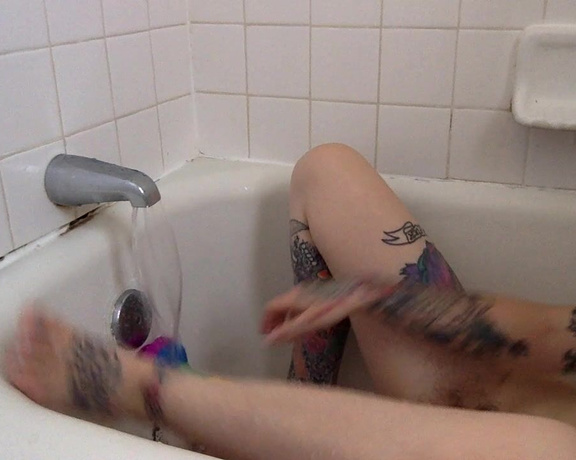 Feliciafisher Bath Tub Water Masturbation