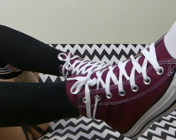 Feliciafisher Worship My Sneakers And Strap On Cock