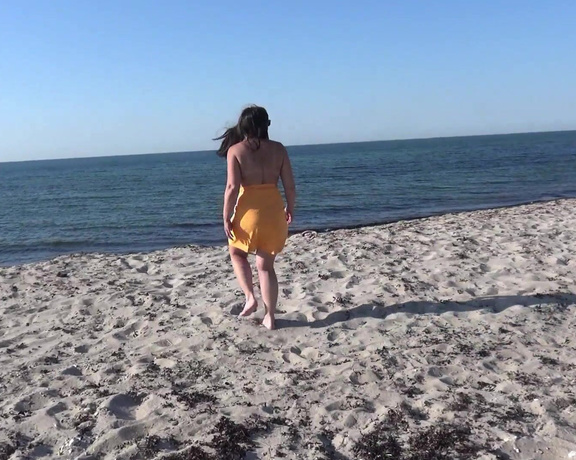 Gangbangwife Gangbanged On A Public Beach Part