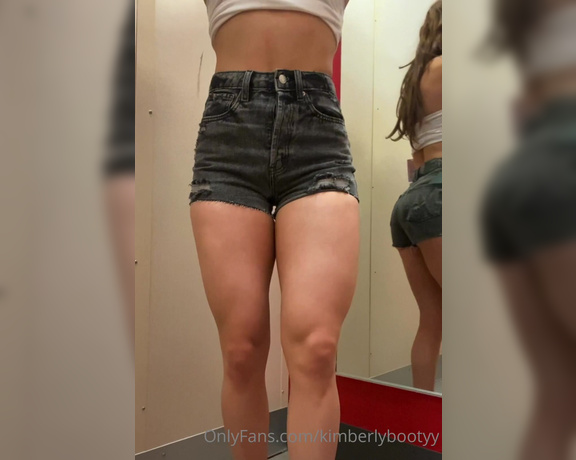 Kimberly Bootyy aka Kimberlybootyy OnlyFans - More dressing room shenanigans