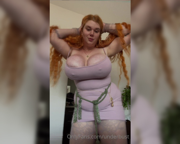 Penny Brown aka Underbust OnlyFans - I do my lil dancey dance!
