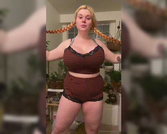 Penny Brown aka Underbust OnlyFans Video 77