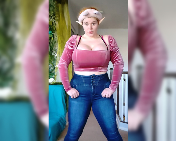 Penny Brown aka Underbust OnlyFans - I LOVE THIS OUTFIT SO MUCH! I got the top from Forever21 and the jeans from Fashion Nova, and I thin