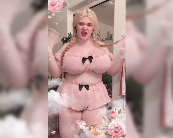 Penny Brown aka Underbust OnlyFans - Counting down to Valentines with this adorable pink outfit! I explain why its number five in the 1