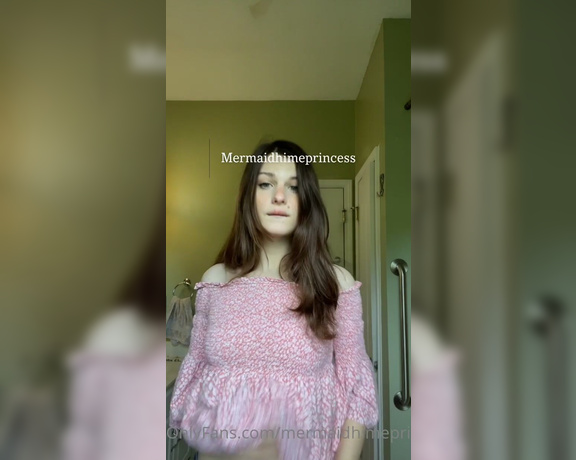 Princess aka Mermaidhimeprincess OnlyFans - Before I run errands P 2