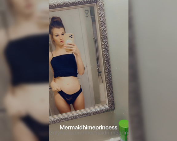 Princess aka Mermaidhimeprincess OnlyFans - A little show off !you can make these panties yours ,dont forget )