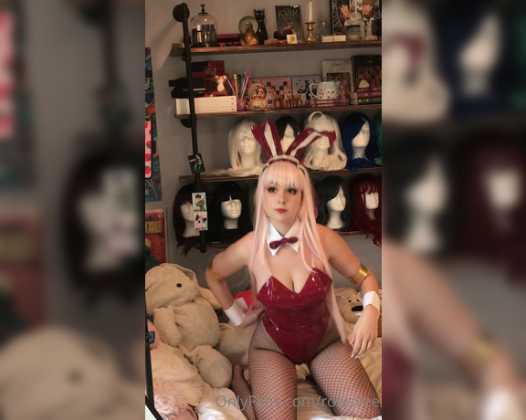 Rows aka Rowsvee OnlyFans - LOL can u tell how frustrated I was getting hwhwh I kept trying 2 stay calm but these fuckin bunny