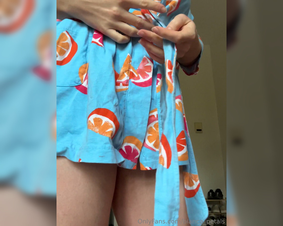 Bianca aka Bianca_petals OnlyFans - Happy weekend! This was the other robe I filmed myself trying on for you a few days ago I’ve decide