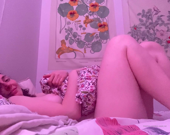 Bianca aka Bianca_petals OnlyFans - If you need someone to snuggle with, here you go first video is a snuggly moment, second video i 3