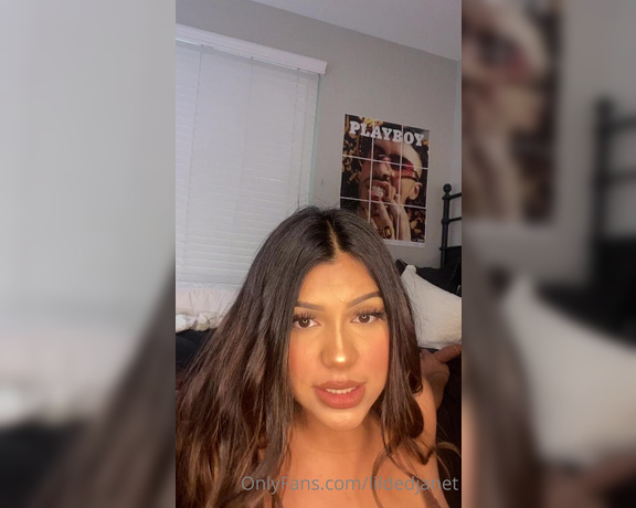 Janet aka Lildedjanet OnlyFans - Go watch me suck this dildo in my new ppv