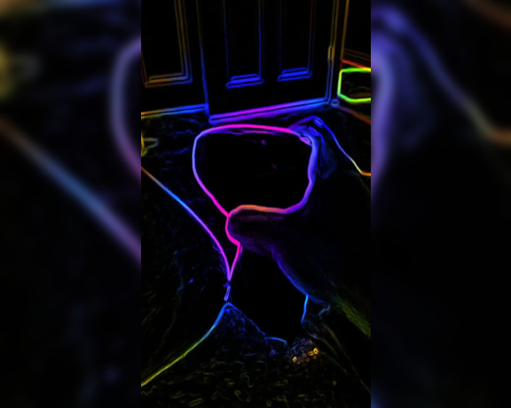 OnlyOneRhonda aka Onlyonerhonda OnlyFans - Full video A neon video testing a new 105 inch toy This was completely in the moment I placed