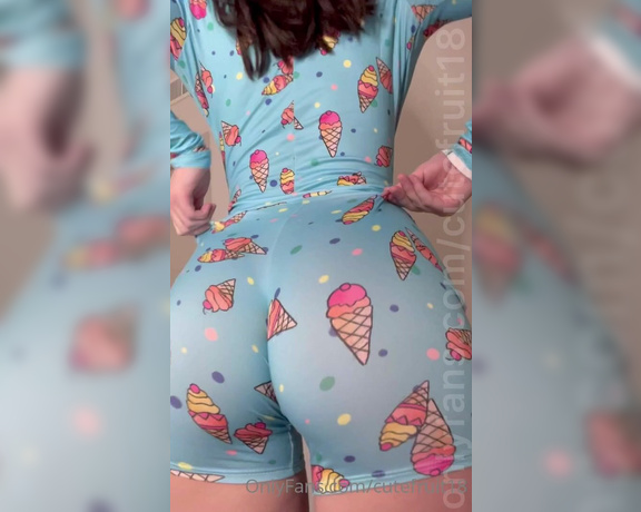 Rita aka Cutefruit18 OnlyFans - Are you craving something sweet