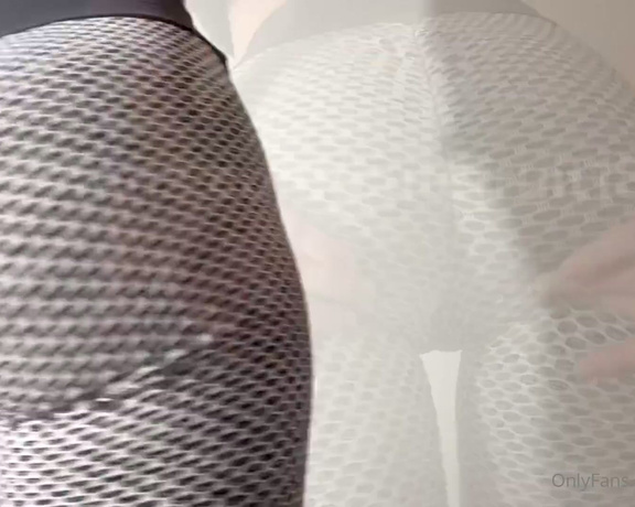 Rita aka Cutefruit18 OnlyFans - Soo, i got some new leggings here’s a vid of me showing off my ass in them, what do you think