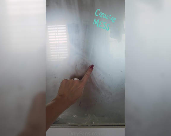 Tris aka Tris_love OnlyFans - What would you doodle on my steamy mirror