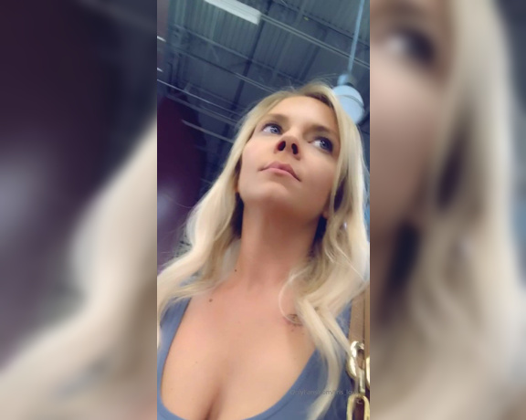 Tris aka Tris_love OnlyFans - Playing this game called how many people can I catch looking at my tits at the grocery store” can