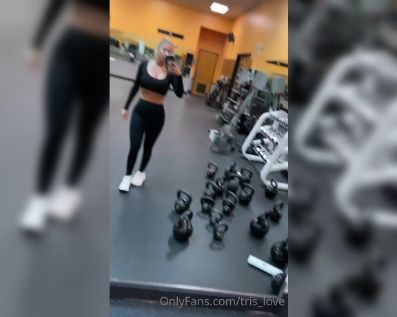Tris aka Tris_love OnlyFans - How it started and how it ended at the gym this morning! Would you fuck me right after I got home