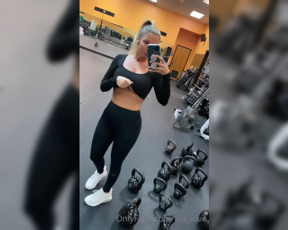 Tris aka Tris_love OnlyFans - How it started and how it ended at the gym this morning! Would you fuck me right after I got home