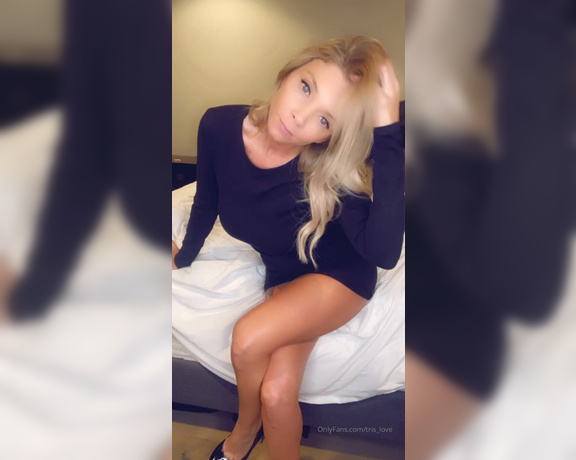Tris aka Tris_love OnlyFans - Going to go out tonight ) would love some tips for drinks  I’ll be sure to send you a sexy pic