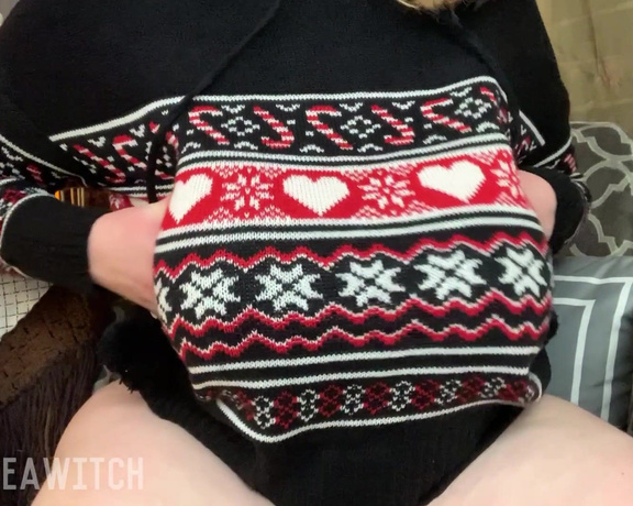 BustySeaWitch - BBW Teen Holiday Sweater Tits
