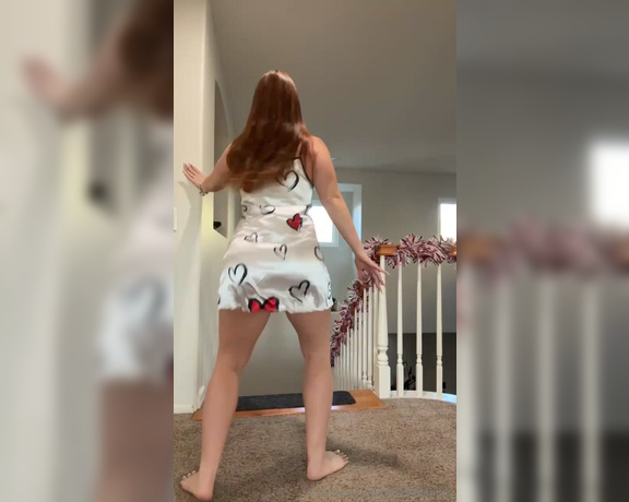 Mikaila Dancer aka Mikailadancer OnlyFans - Lifting up my dress