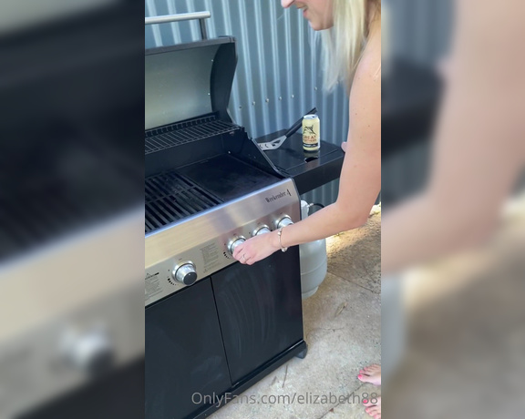 Elizabeth aka Elizabeth88 OnlyFans - Finally learned how to use a BBQ… at the age of 33