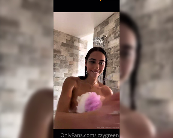 Izzy Green aka Izzygreen OnlyFans - Tonight’s live was amazing no technical difficulties, hardly any glitches or defects… just a good