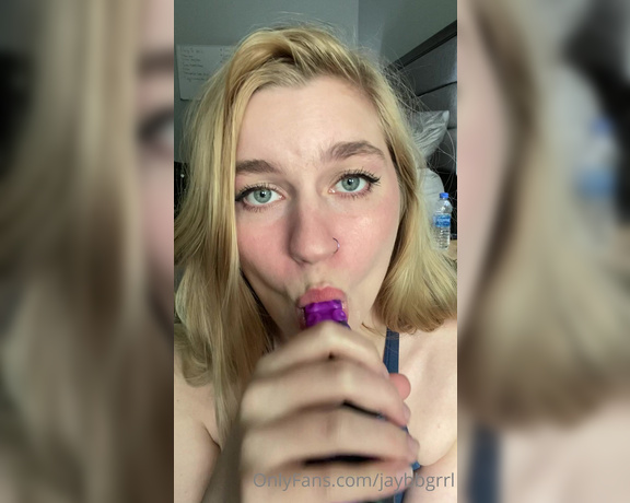 Jaybbgirl aka Jaybbgirl OnlyFans - I will get to the point where I can shove it down my throat I want to be throat fucked