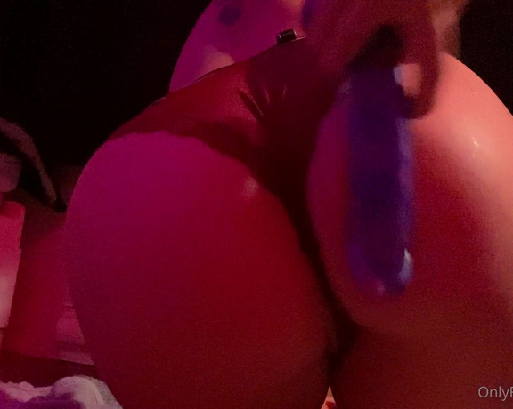 Alex DJ aka T4pes OnlyFans - Hit me with your hard cock sorry if I haven’t been posting much WiFi in Mexico SUCKS