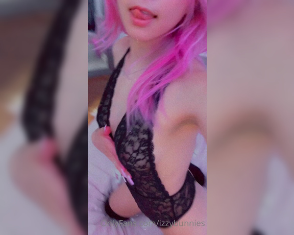 Izzy aka Izzybunnies OnlyFans - Happy freaky friday