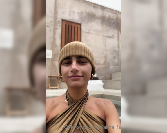 Mia Khalifa aka Miakhalifa OnlyFans - It snowed in Utah Is this the hell freezing over” everyone is always talking about