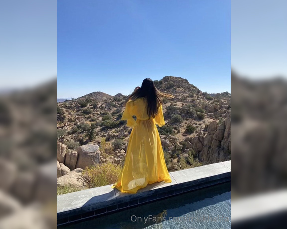 Mia Khalifa aka Miakhalifa OnlyFans Video 6