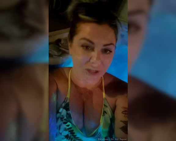 Bikinibee aka Bikinibee OnlyFans - Stream started at 06042021 0629