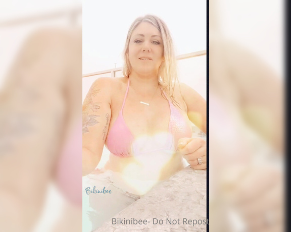 Bikinibee aka Bikinibee OnlyFans - Have a relaxing Sunday, I wish I was back here at the beach!