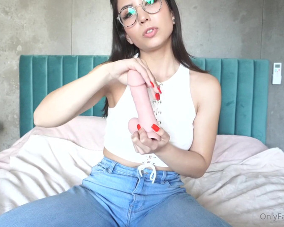 Lili aka Itsxlilix OnlyFans - Et si on faisait un petit dfis de no cumpas le droit djaculer pendant 5jours quest ce que tu