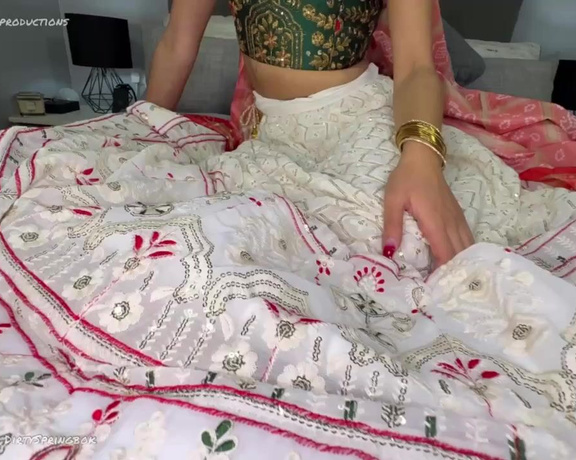 Aaliyah Yasin aka Aaliyah.yasin OnlyFans - I got caught whilst I was alone in my bedroom, he used my holes and came all over my feet, I’m such