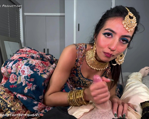 Aaliyah Yasin aka Aaliyah.yasin OnlyFans - Aaliyah gets a facial during Eid I cant believe how naughty I was during Eid, listen to me tell