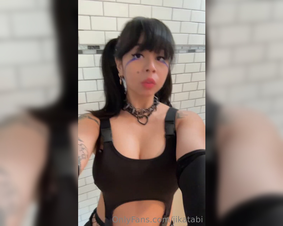 TABI aka Jikatabi OnlyFans - Do you prefer my hair up or down