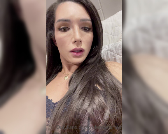 Roberta Cortes TS aka Robertacortes OnlyFans - New video comming tomorrow , who are excited for this