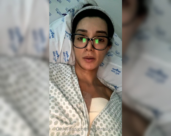 Roberta Cortes TS aka Robertacortes OnlyFans - Hello my loves, my surgery was a success , now I’m in my room taking my medication ans I hope everyt