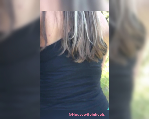 The Seductive Hotwife aka Theseductivehotwife OnlyFans - I just love to have sexy fun even on a hike with hundreds of people around ) #publicshenanigans
