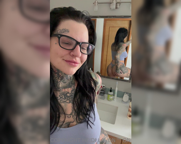 Heidi Lavon aka Heidilavon OnlyFans - Here’s a healthy hand full for you Good morning 1