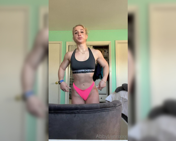 Abby Lynn Fit aka Abbylynnxxx OnlyFans - I think the pink legging teases are my favorite 33 13