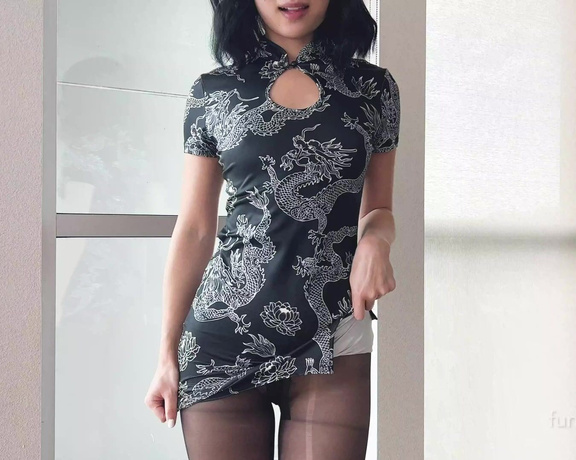 Ari aka Funsizedasian OnlyFans - Masturbating in Ripped Pantyhose 20m 16s video DM me the title to get the full version as PPV! Mor