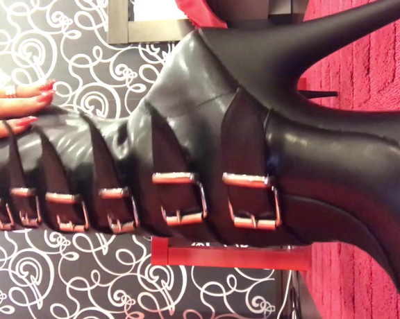 Goddess Helen My Perfect Boots With Buckles